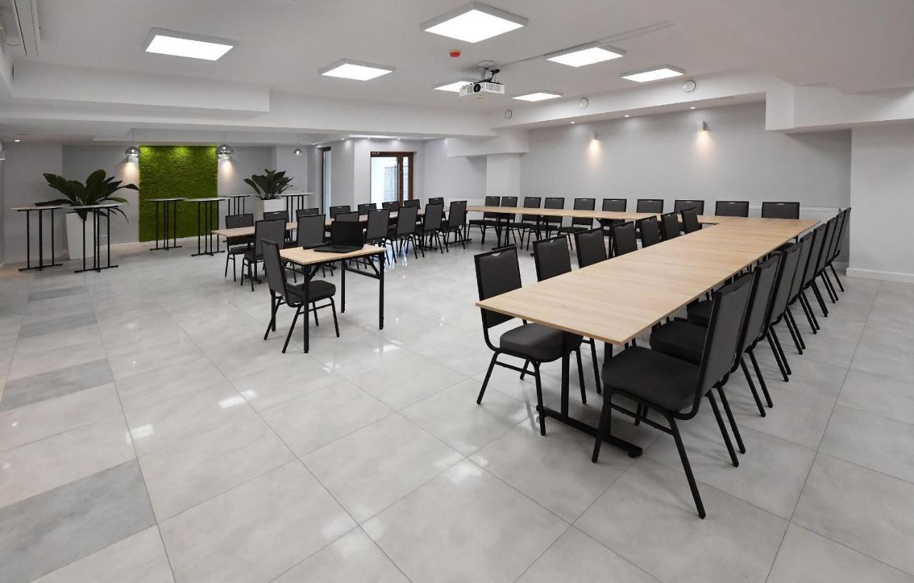 Fotex Bed & Breakfast Zabki Bagian luar foto