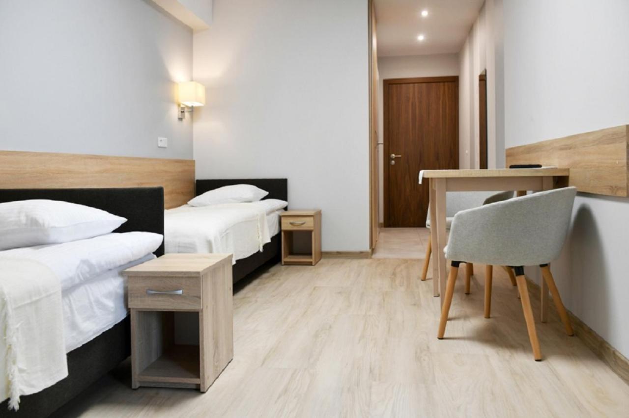 Fotex Bed & Breakfast Zabki Bagian luar foto