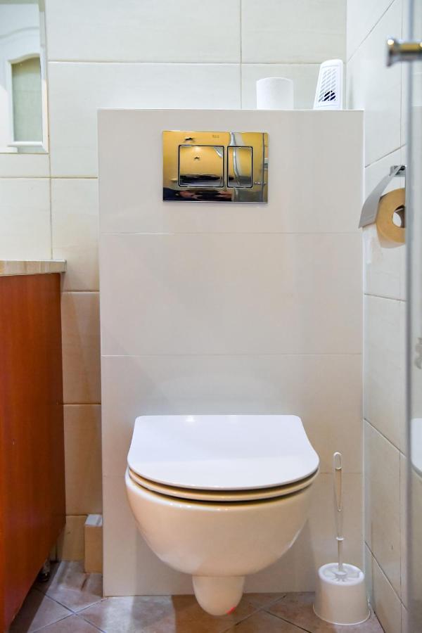 Fotex Bed & Breakfast Zabki Bagian luar foto