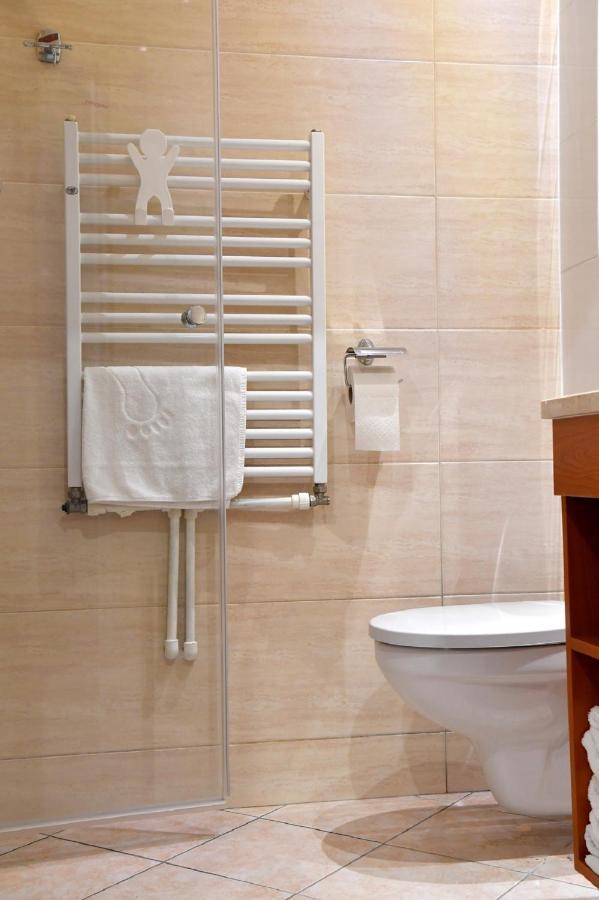 Fotex Bed & Breakfast Zabki Bagian luar foto
