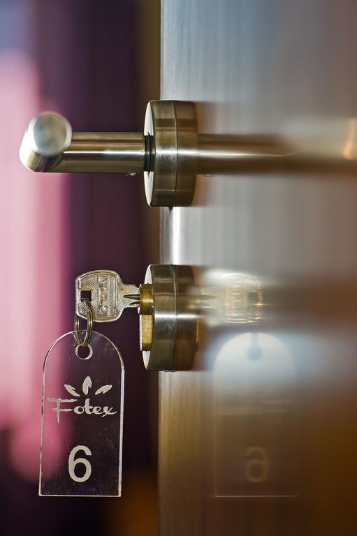Fotex Bed & Breakfast Zabki Bagian luar foto